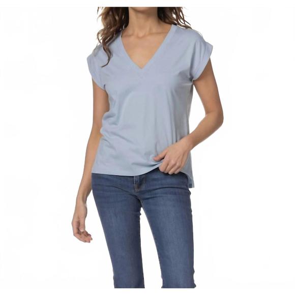 NEW FRAME easy v-neck tee in light blue - Picture 1 of 3